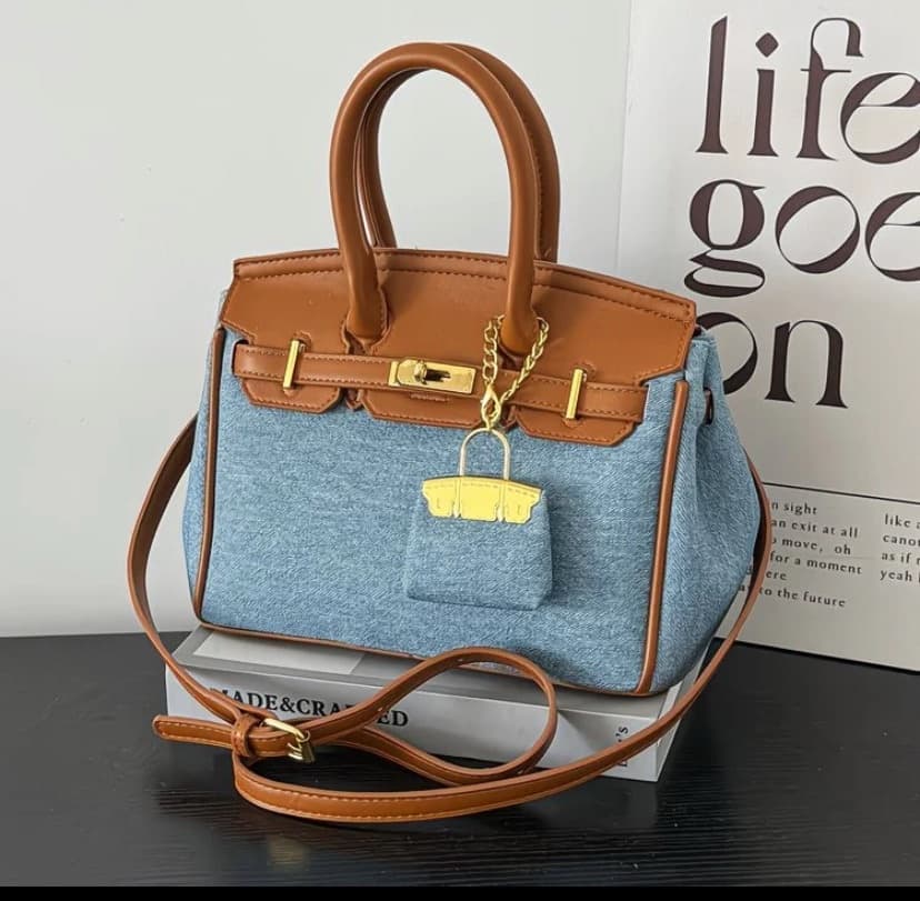 Elegant Large Ladies Handbag