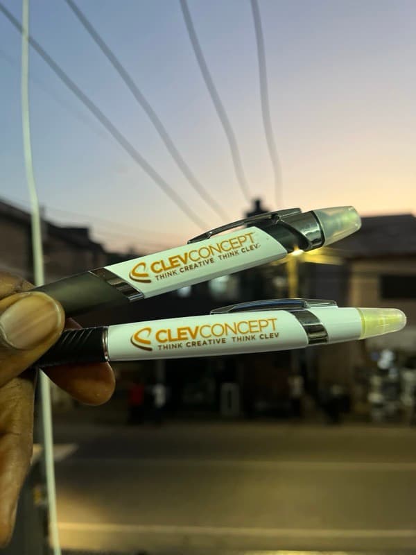 CUSTOMIZED PEN