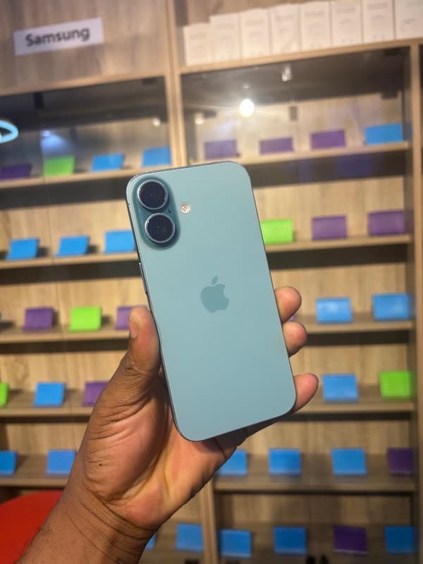 iPhone 16