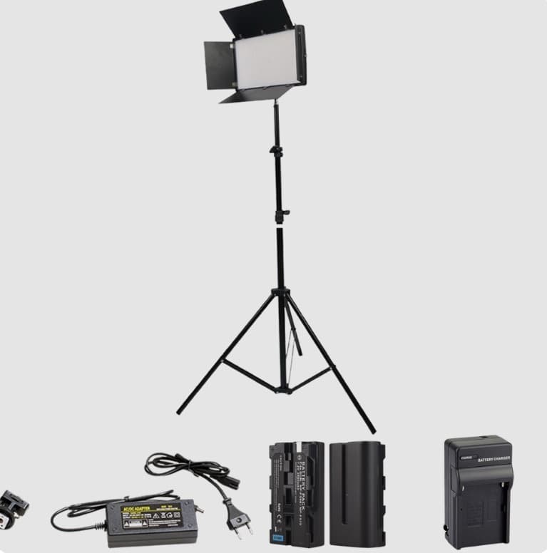 Pro LED 800 lights plus tripod stand