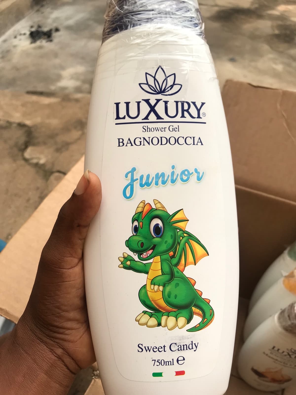 Luxury junior 750 ml