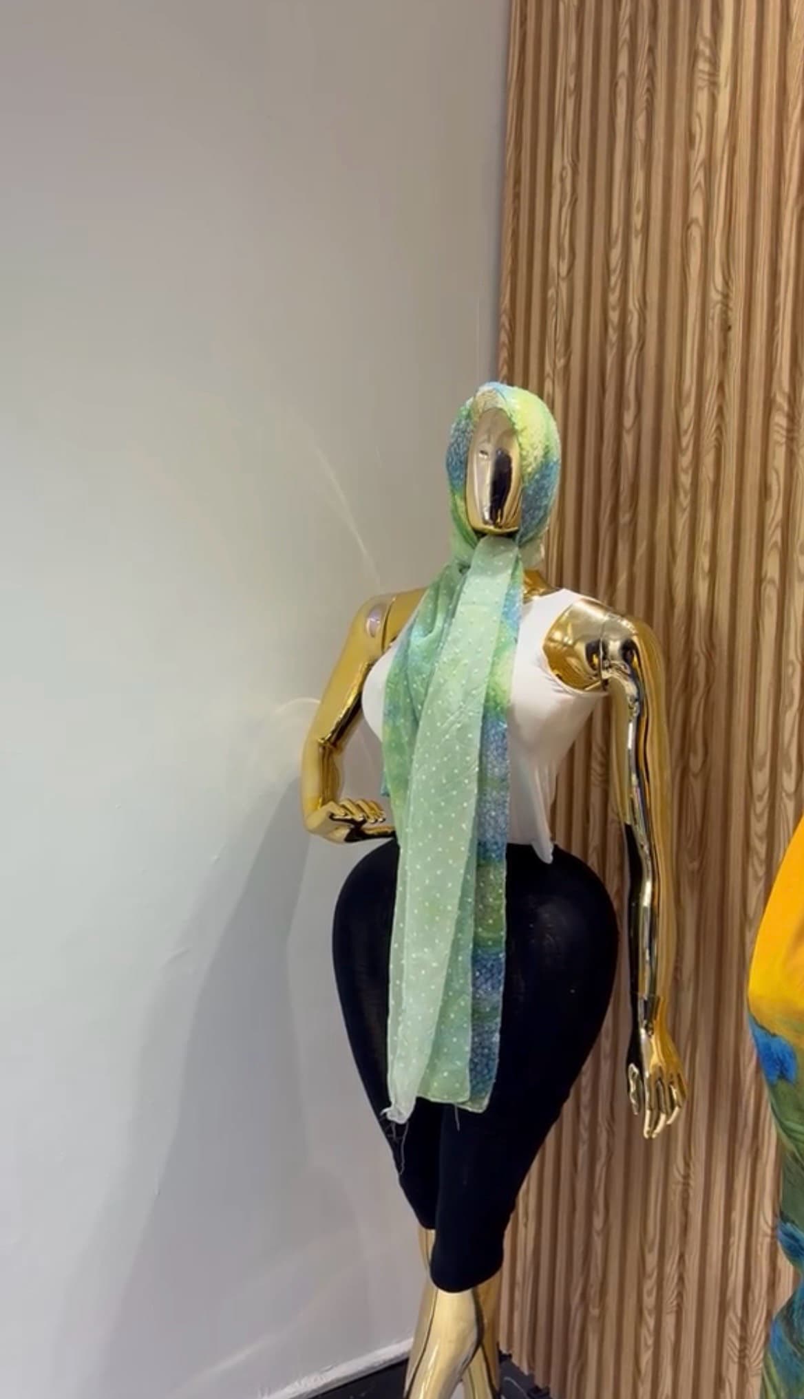 HEAD SCARF