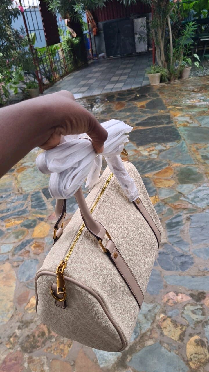 GV Fashion Hand Bag