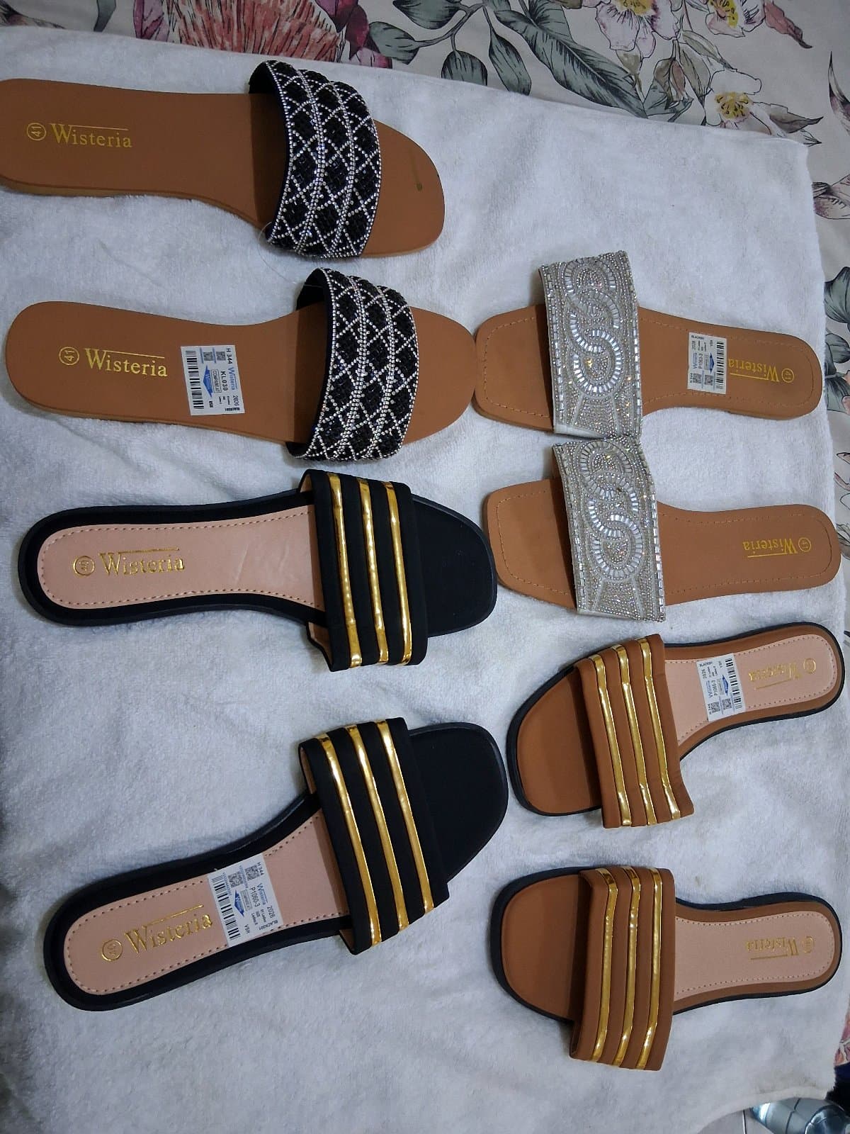 slippers