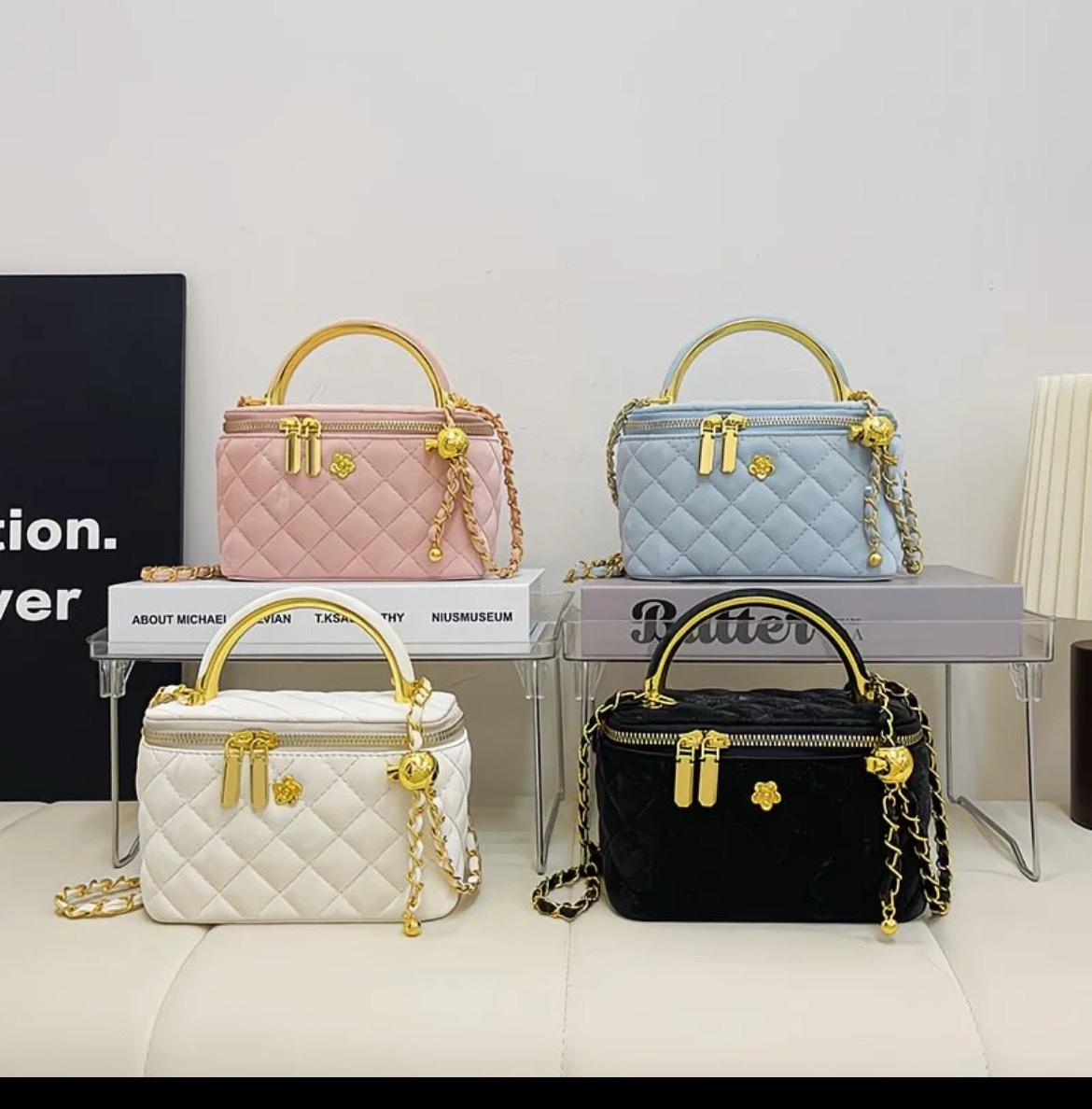 Hand-held Embroidered Chain Bag Women's New Fashion Rhombic Makeup Box Bag Elegant Casual Shoulder Crossbody Bag