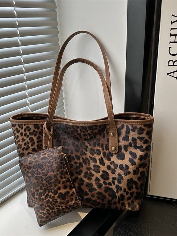 Tote bags