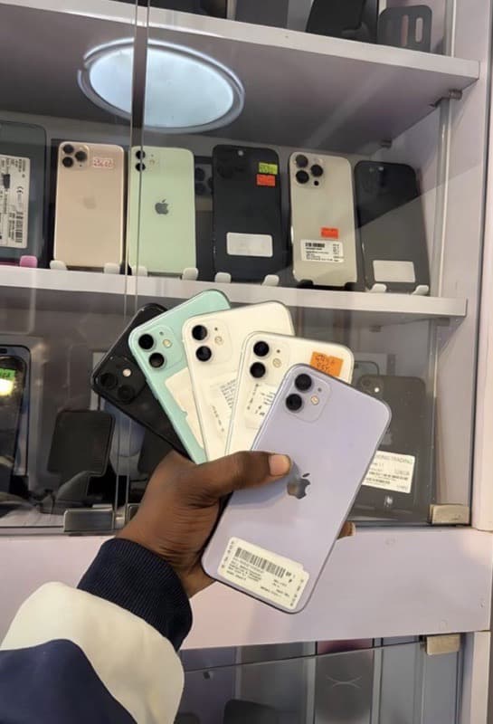 iPhone 11 256gG