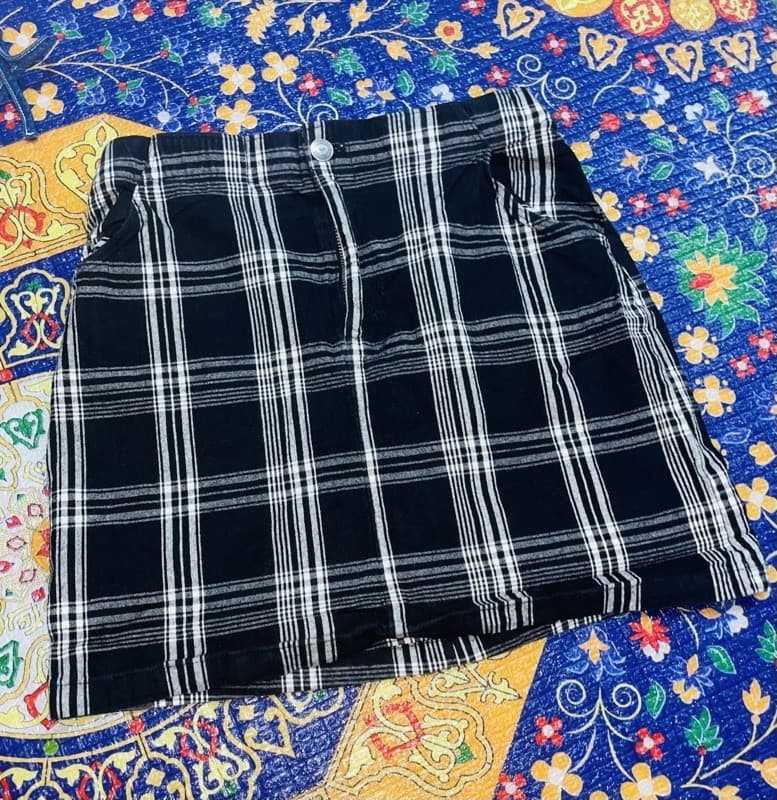 short skirt