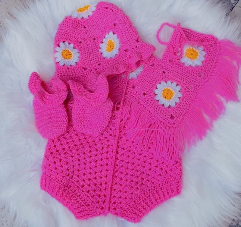 crochet 4 pieces for 3 months to 1 year baby outfit