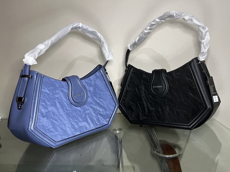 Pedra bag 001