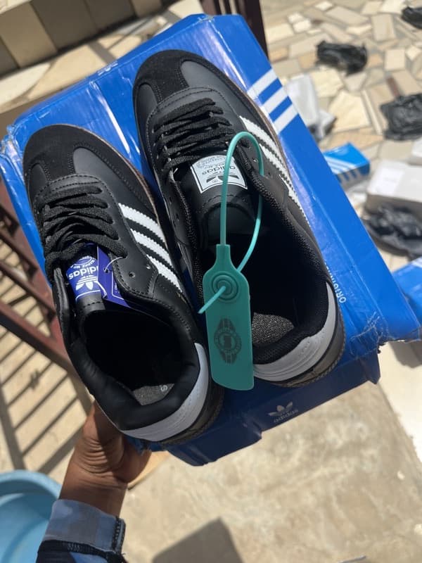 Adidas Sambas