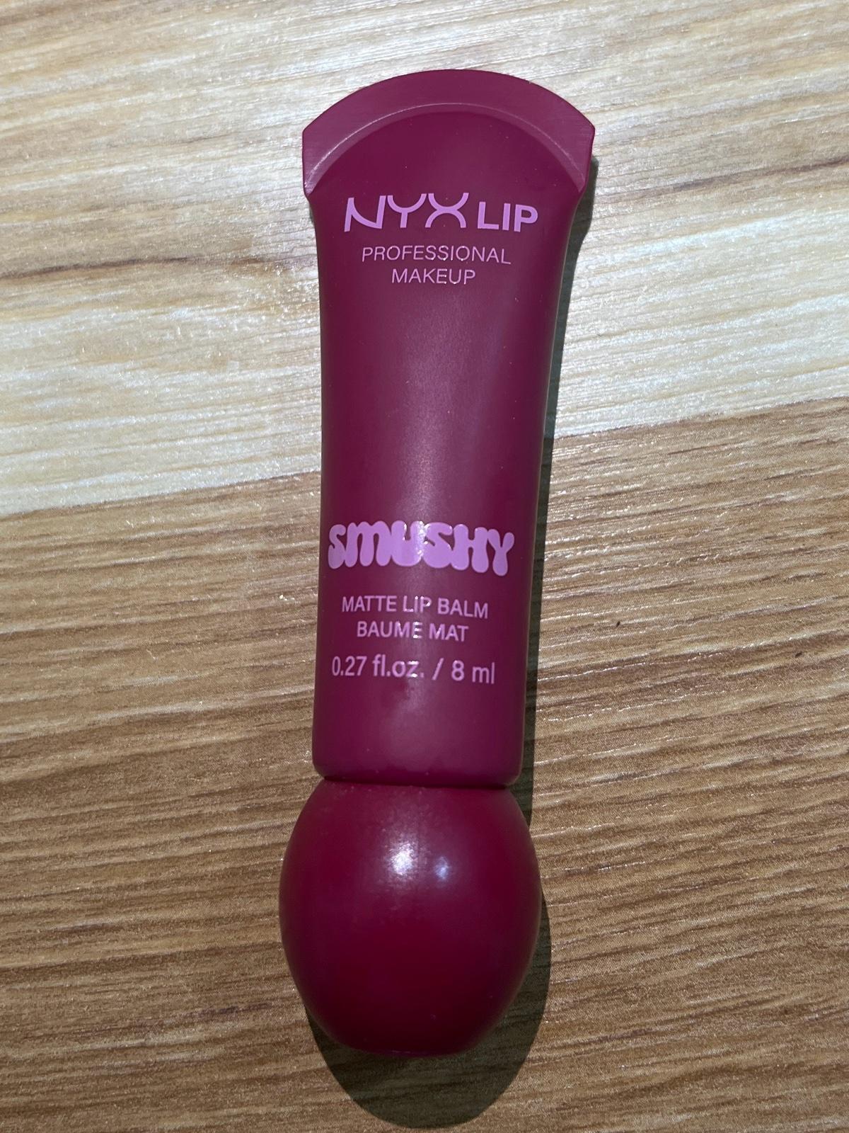 SILLY SIPPING NYX SMUSHY LIP BALM