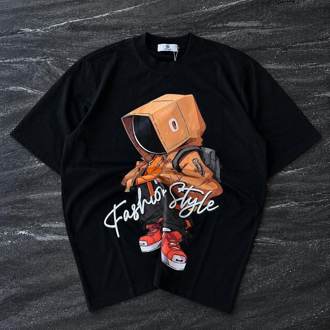 Graphic shirt of printed tee