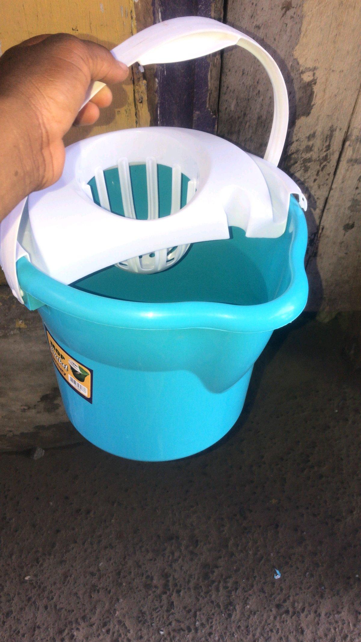 Mop bucket