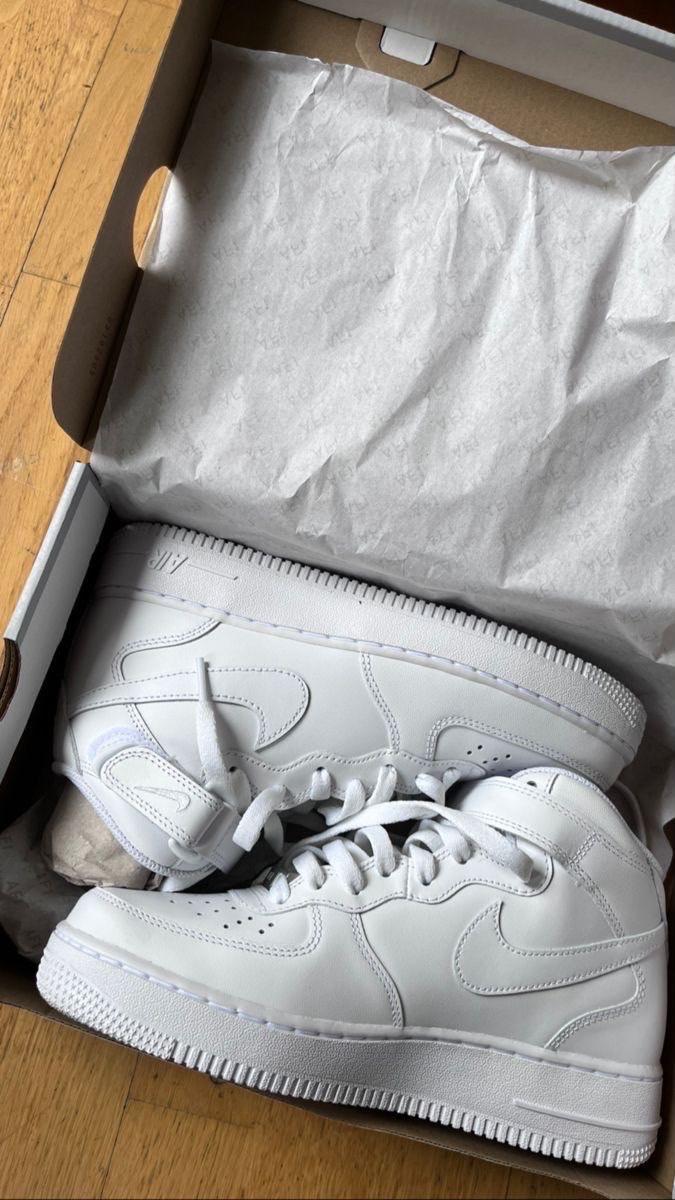 Nike Air Force 1 Mid 07