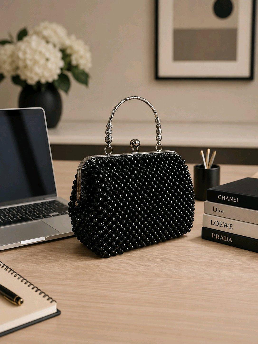 Kisslock Pearl Clutch
