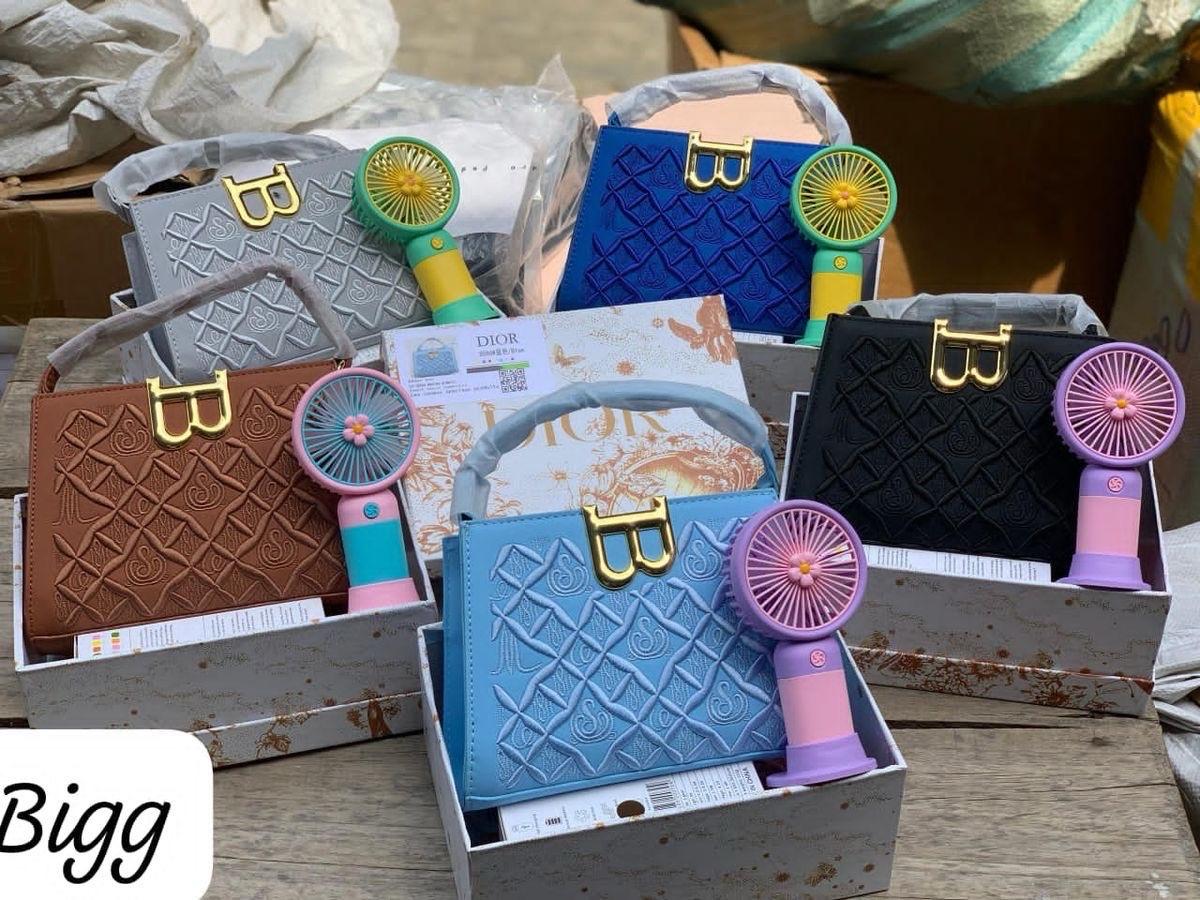 luxury bag with fan