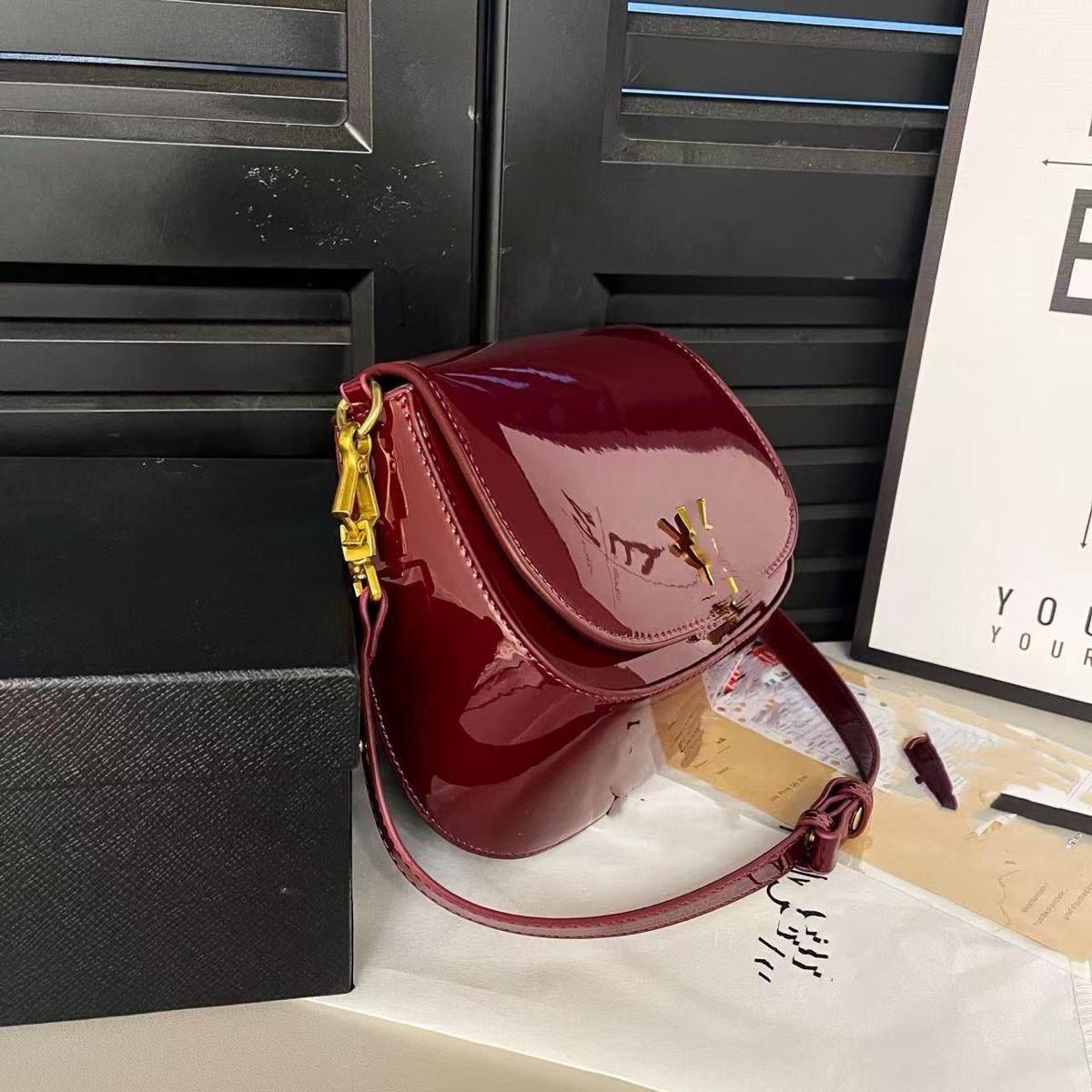 Luxury fashion bag