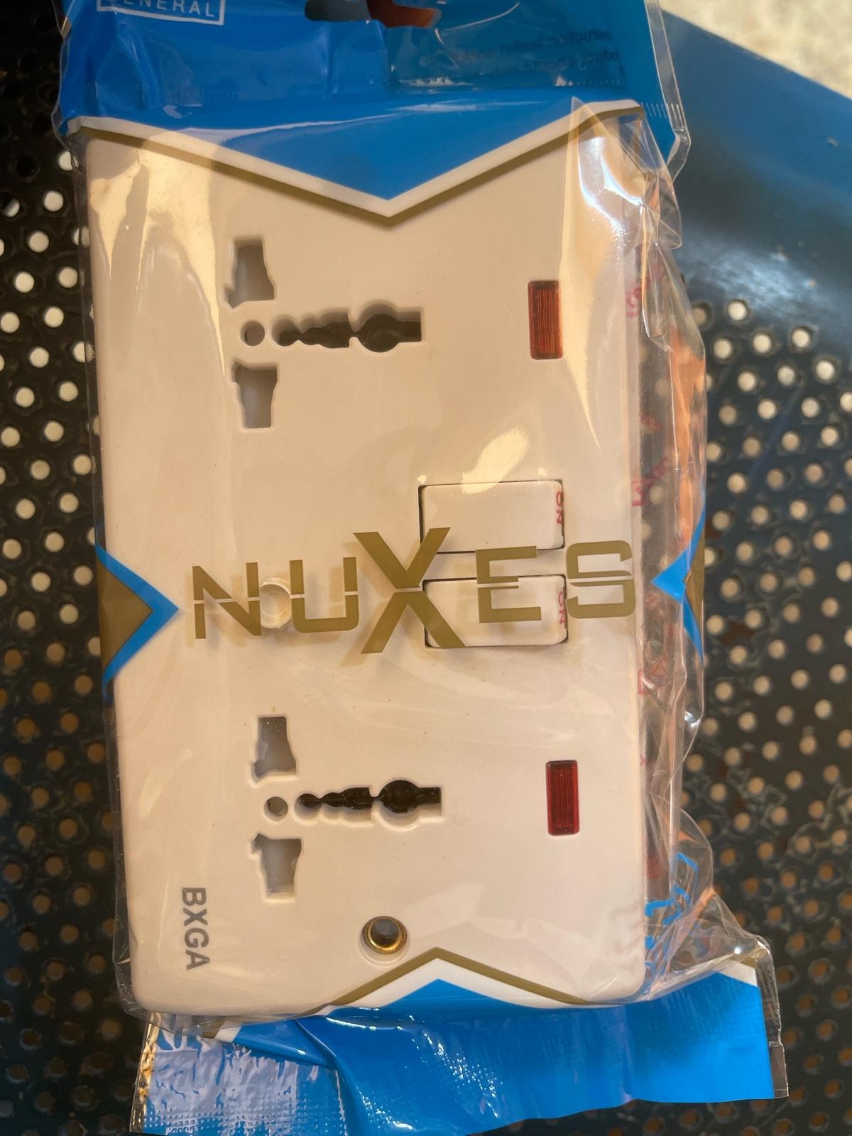 BG DOUBLE SOCKET
