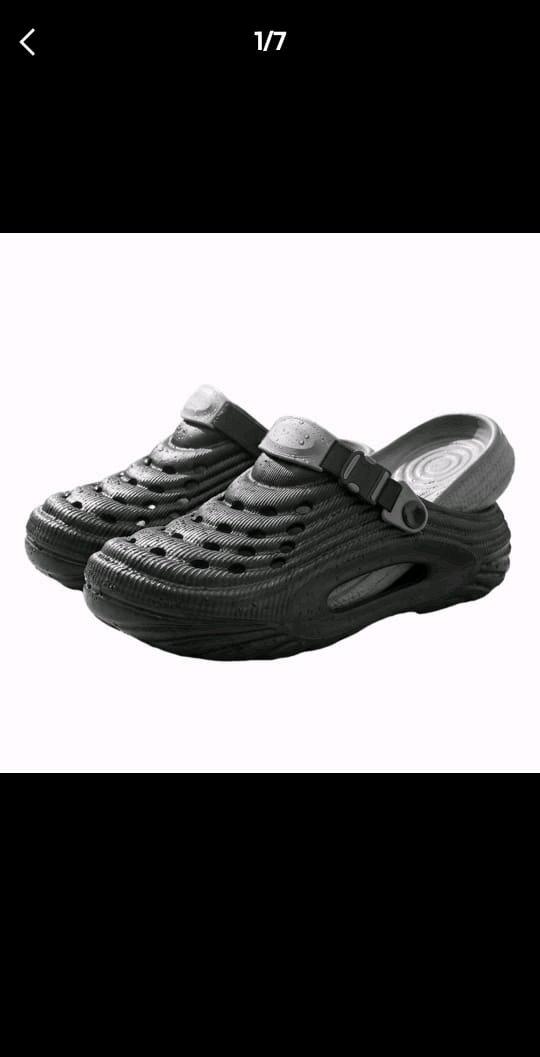 crocs
