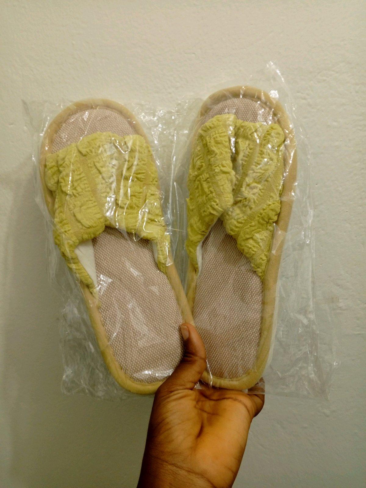bedroom/ bathroom slippers