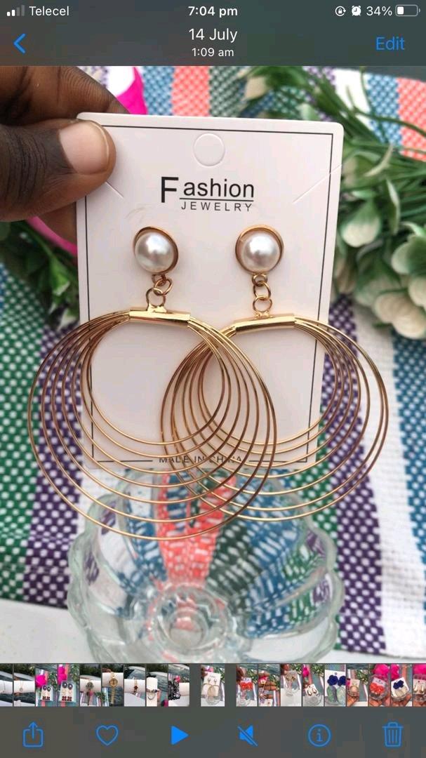 multi- hoop earring