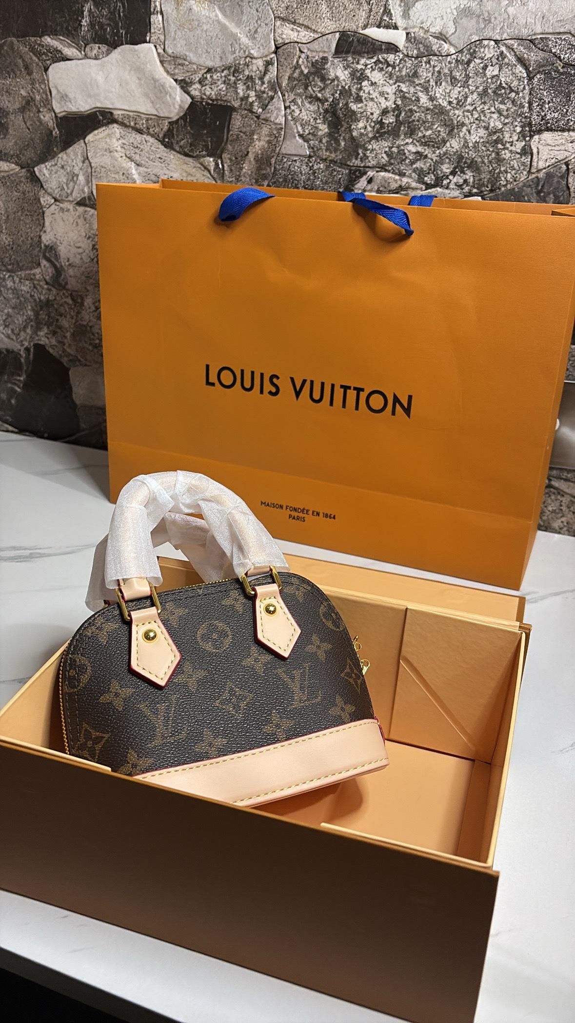 Louis Vuitton Alma BB