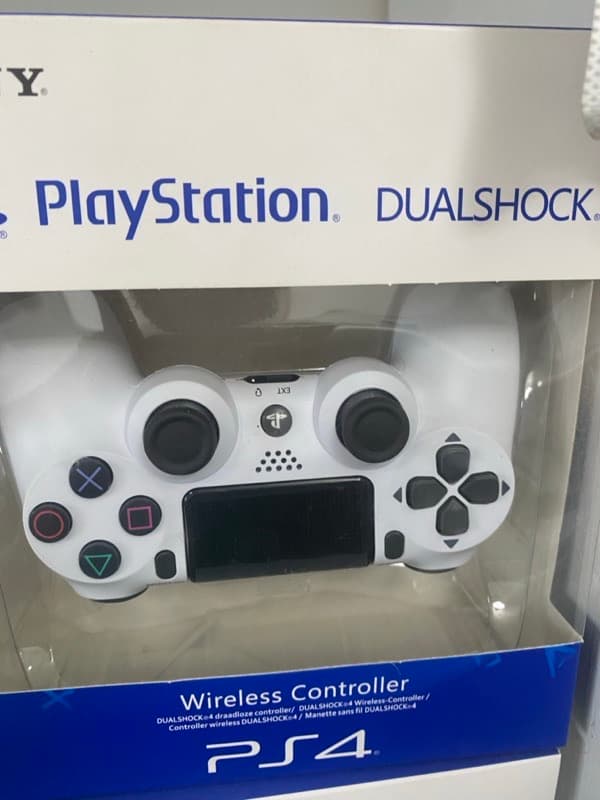 pS4 play station