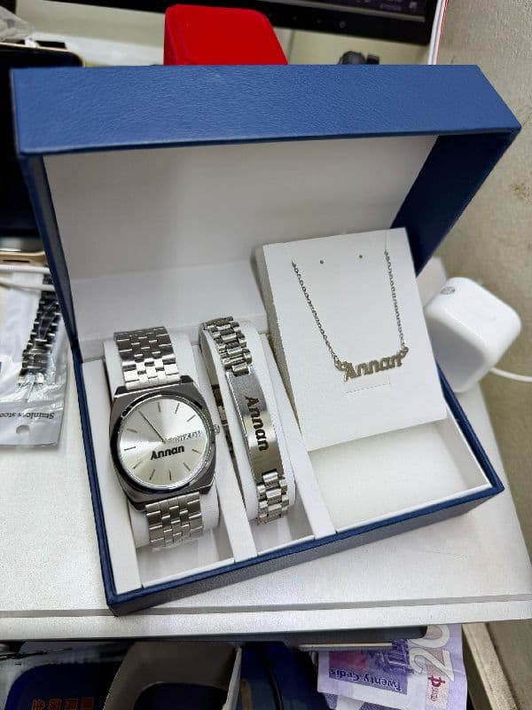 Customized watch (set)