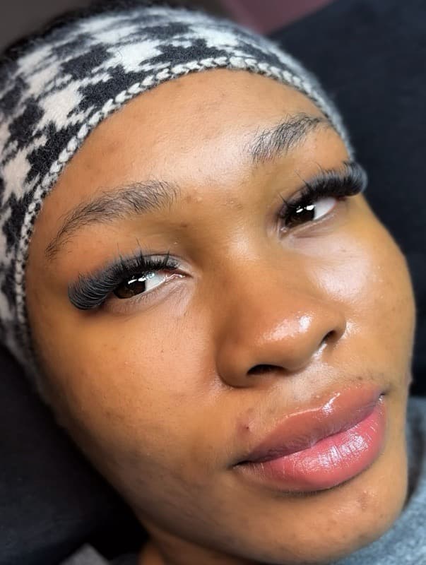 volume lash