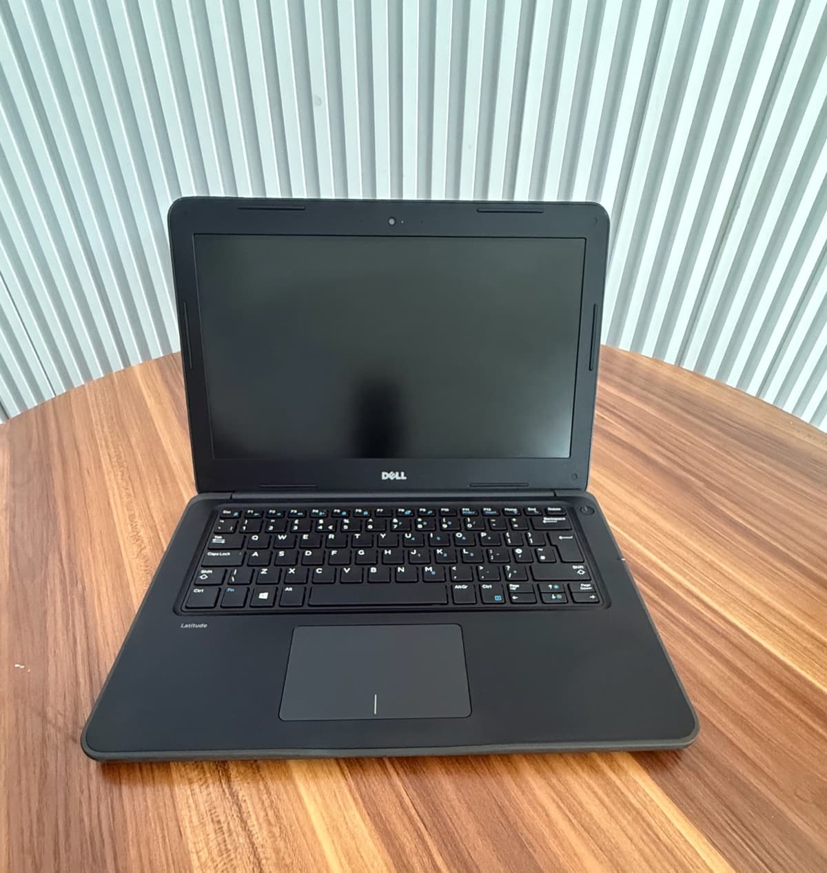DELL Latitude 3380 i3