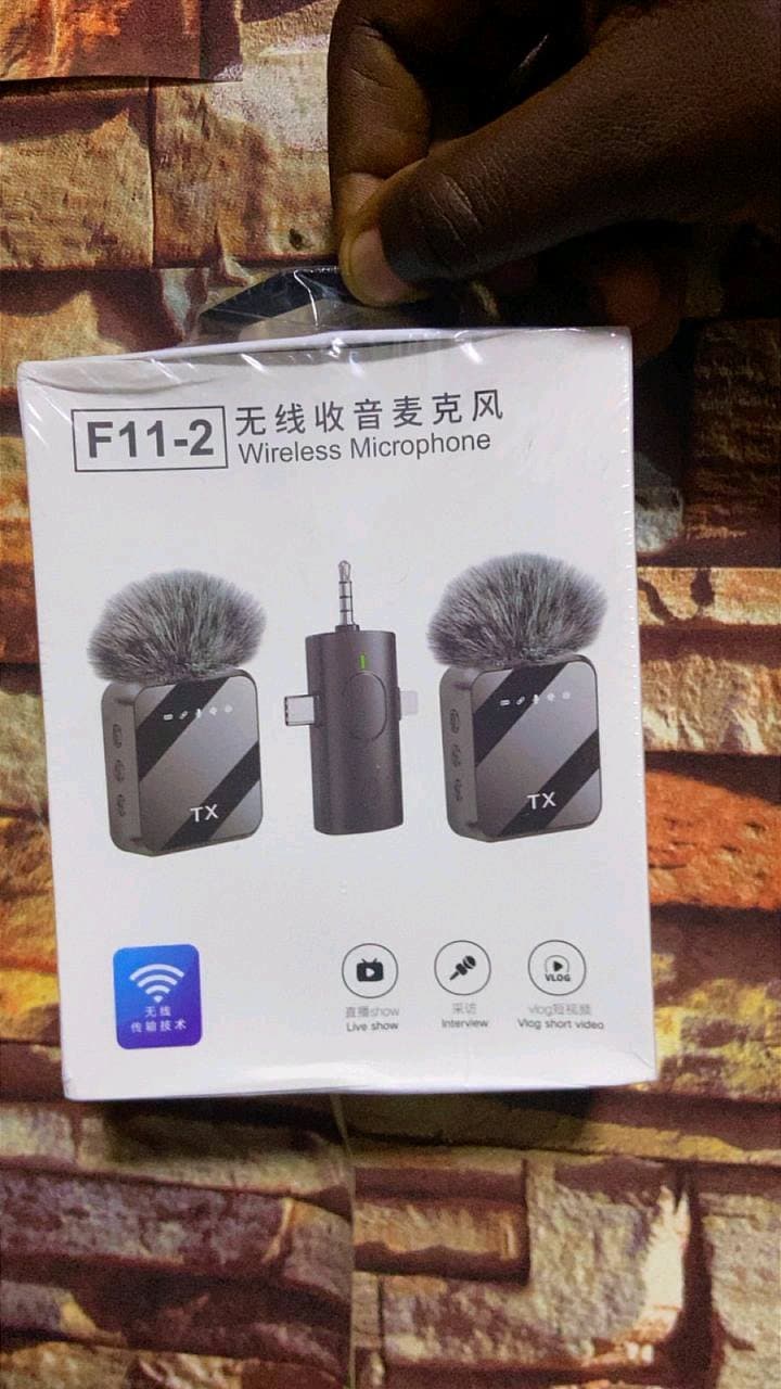 F11-2 wireless microphone