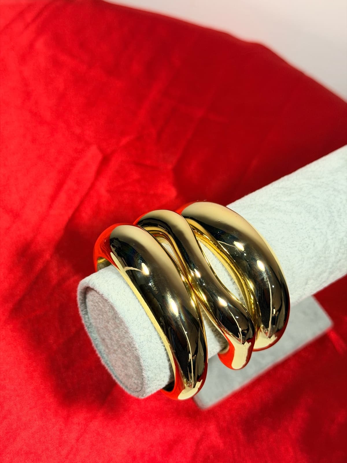 YD Bangle (set of 3)