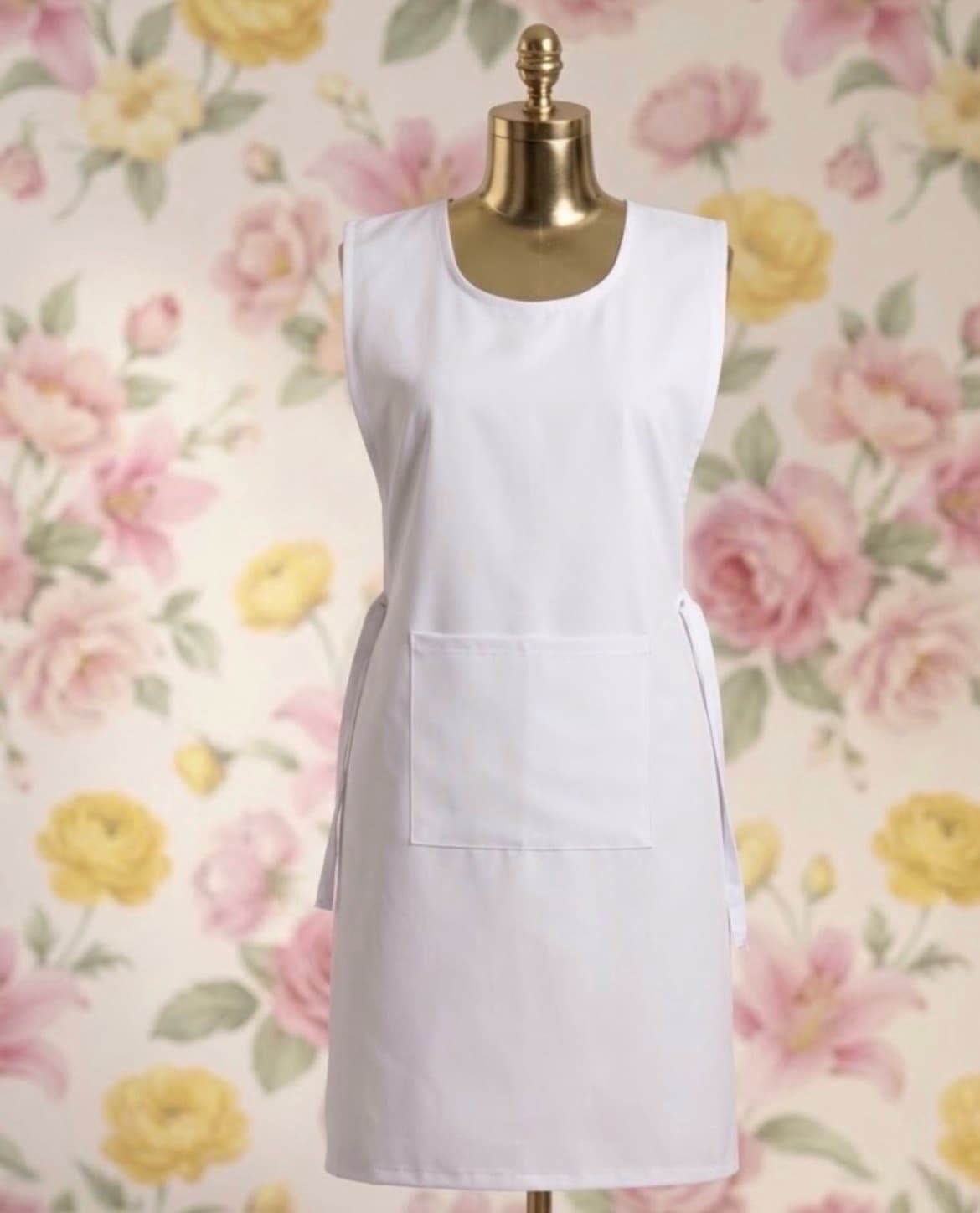 Degree White Apron