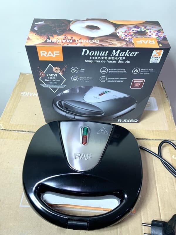 Donut maker