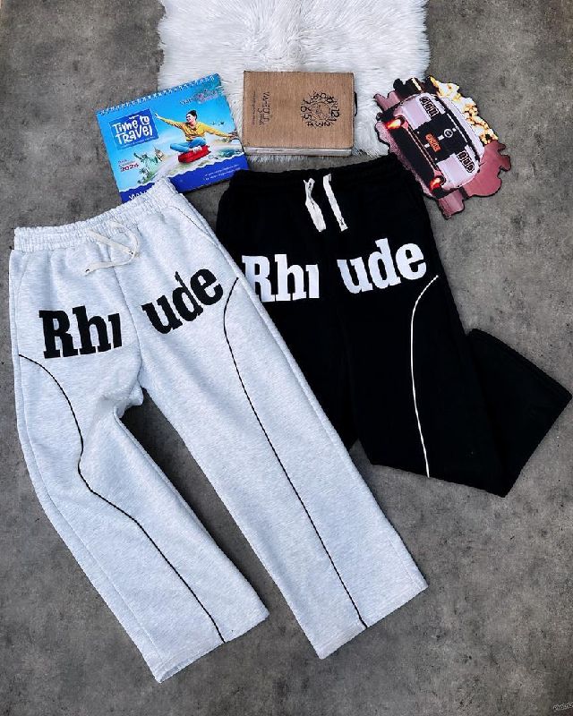female joggers