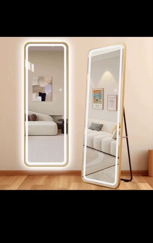 mirror with Light