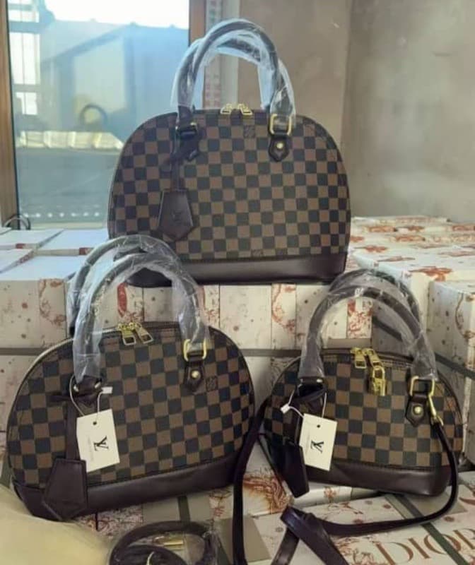 LV three set ladies hand bag