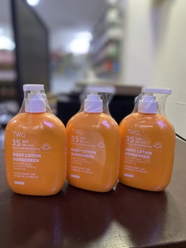 TWG SPF 35 PA+++ Body Lotion Sunscreen