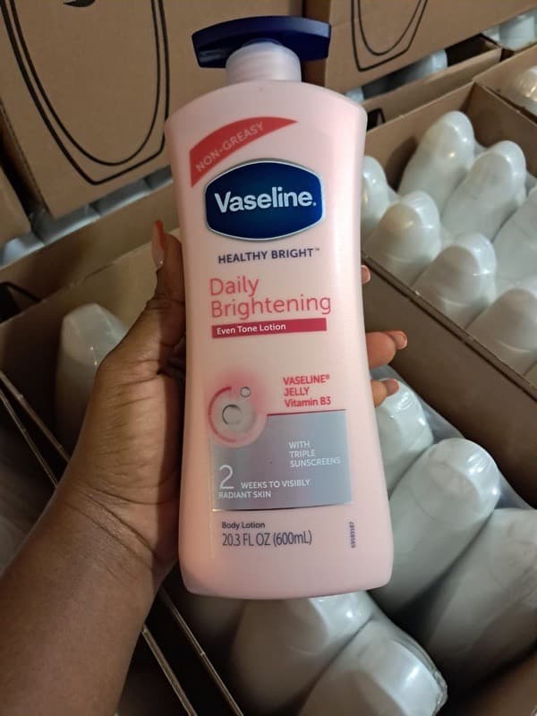 Daily vaseline brightening gel